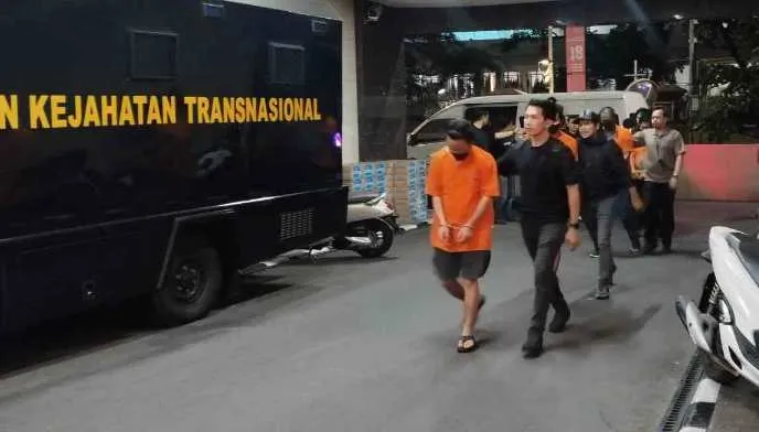 Buru Bandar Penyelundupan Ketamin 1,3 Ton, 8 WNA ABK MV King Sun Ditahan di Bareskrim Polri
