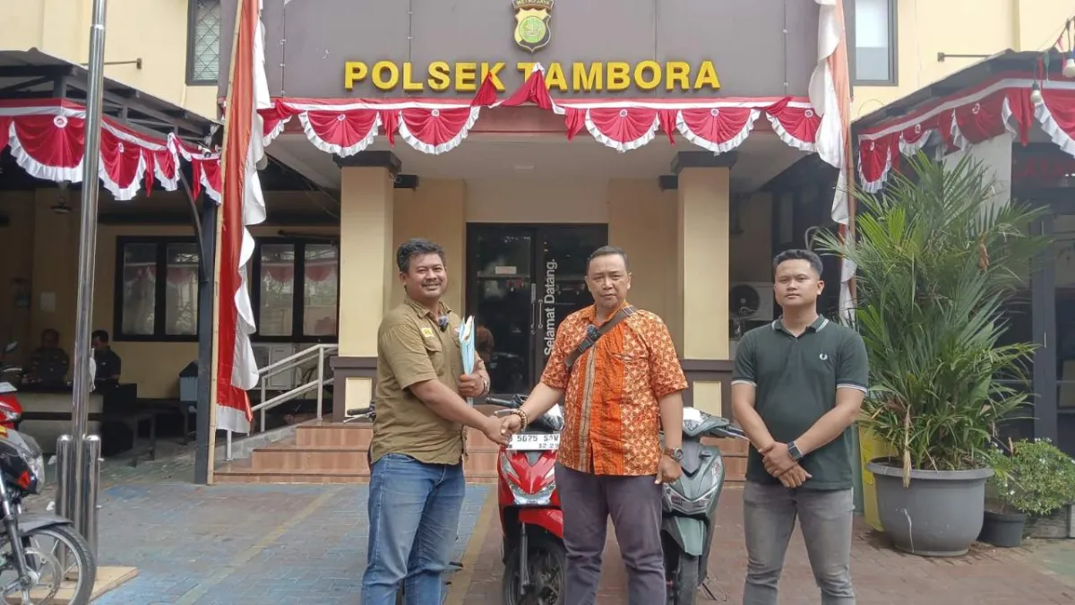 Layani Pengaduan Masyarakat, Polsek Tambora Kembalikan 3 Motor ke Pemilik Hasil Ungkap Kasus Ranmor